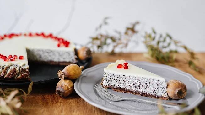 Cheesecake po česku: z tvarohu, máku a zakysané smetany - Proženy.cz
