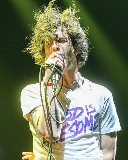 Music photos — Tom Dumont