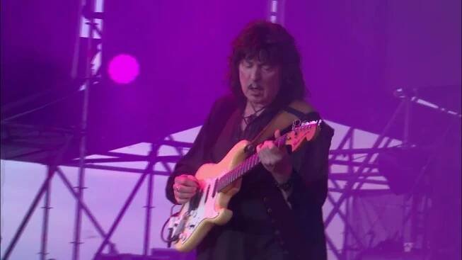 Ritchie Blackmore 's Rainbow - Mistreated Live 2019
