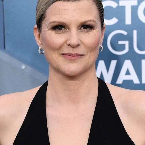 The ‘Ginny & Georgia’ Cast Makes the Big Bucks! See the Actors’ Net Worths From the Netflix Show