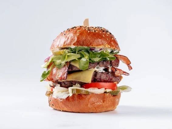 Bouda Burgers OC Čtyři Dvory | Wolt | Doručení | České Budějovice