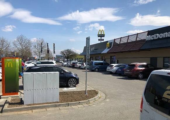 20190417-urds-mcdonalds-olomouc-3.jpg