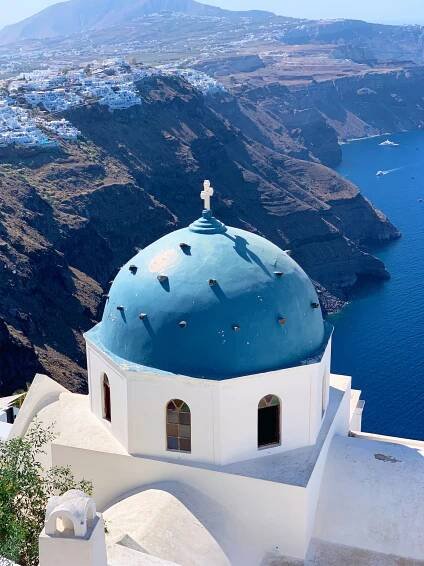 Santorini: iconica e patinata