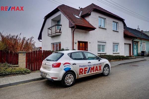 Pronájem bytu 3+1, 80 m2, Tvarožná