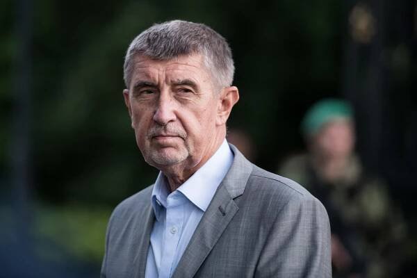 Andrej Babiš po schůzce v Lánech. | iROZHLAS - spolehlivé zprávy
