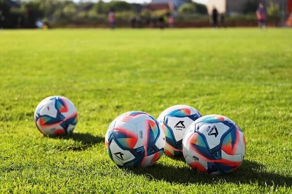 Fotbalisté FK Znojmo vybojovali proti Novosedlům povinné tři body