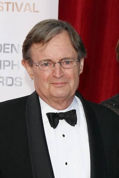 David McCallum's lookalike famous son revealed – and he's following in his dad's footsteps | David mccallum, Actors, Michael beck