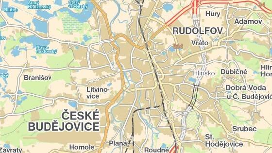 Dřevěné srdce Budějovic láká k zastavení. Nový fotopoint zdobí park Háječek - iDNES.cz