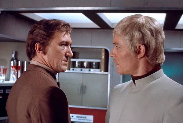 UFO - Court Martial - Z filmu - George Sewell, Ed Bishop