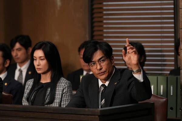 Kazuki Kitamura - Deččiage: Sacudžin kjóši to jobareta otoko - Z filmu