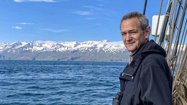 Kde sledovat - Iceland with Alexander Armstrong - online?