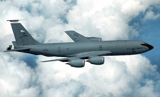 906th Air Refueling Squadron