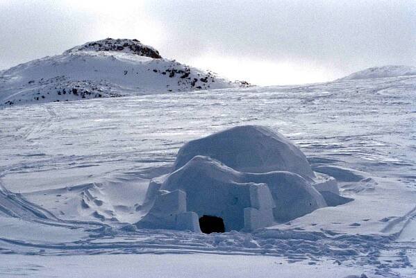 Soubor:Iglu 1 1999-04-02.jpg