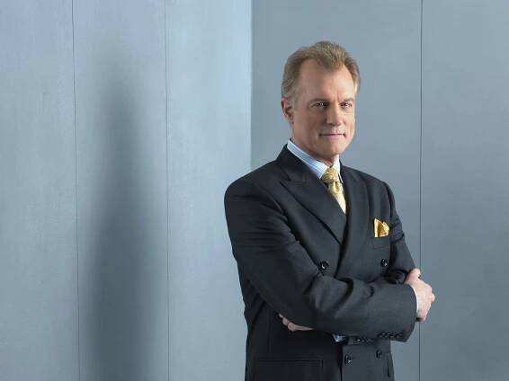 Stephen Collins - Taková nenormální rodinka - Promo