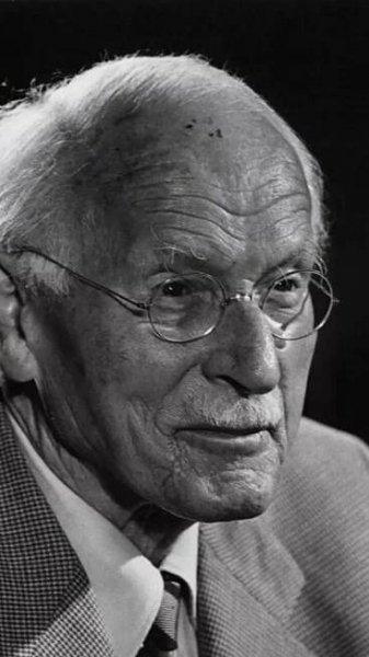 Happy Birthday Carl Jung: 8 profound quotes from his books