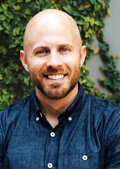 Dustin Wilson, Chief Marketing Officer at Verre Vert Glass.