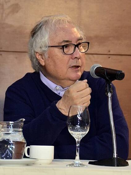 Soubor:Manuel Castells en La Paz, Bolivia.jpg – Wikipedie