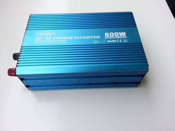 SW-600-12/24 Menič 12/24V 230V 600W sínus