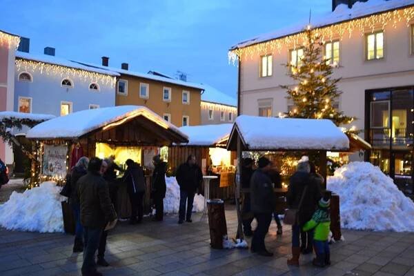 Prachatičtí: Adventní trhy jsou pro ostudu