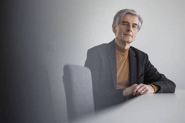 Expolitik Peter Weiss: Ponuka kandidovať za prezidenta zatiaľ neprišla (+ video) — Denník N