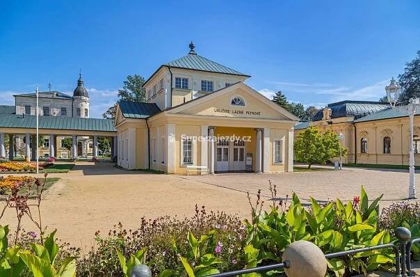 LÁZEŇSKÝ HOTEL DR. ADLER - Česká Republika - Západočeské lázně - Františkovy Lázně | Superzajezdy.cz