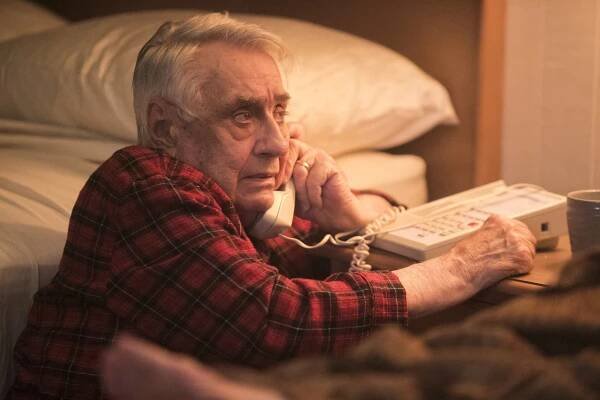 Pokoj 104 - My Love - Z filmu - Philip Baker Hall