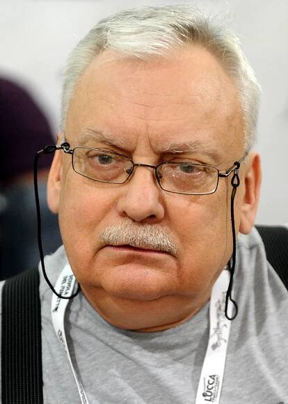 Soubor:Andrzej Sapkowski - Lucca Comics & Games 2015.JPG