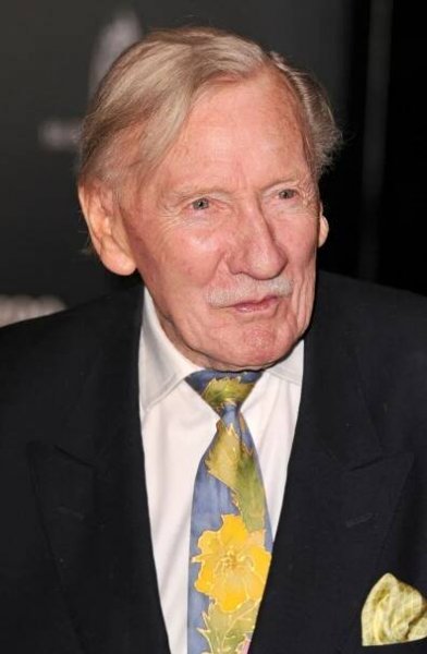 Hvězda Harryho Pottera zesnula: Leslie Phillips (†98) propůjčil hlas jednomu důležitému předmětu!