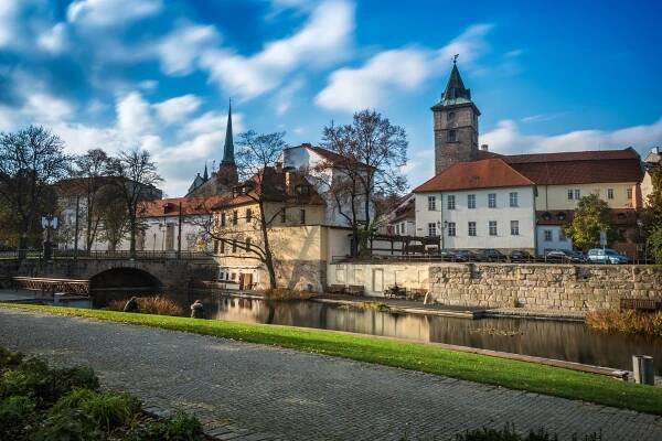 Město Plzeň bohaté na architekturu, řemesla, výrobu piva a památky