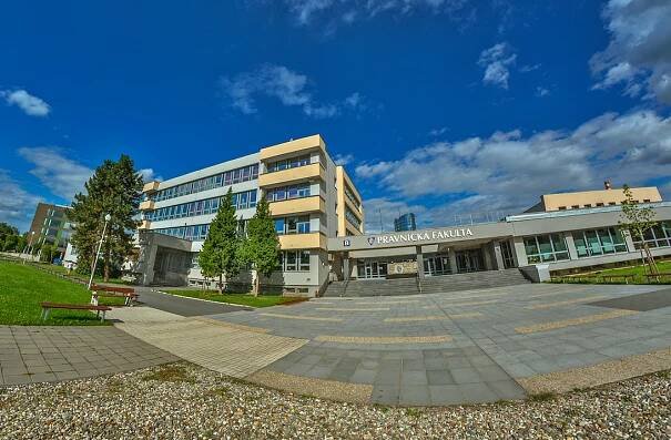 Právnická fakulta Univerzity Palackého v Olomouci pomůže kolegům v Sarajevu