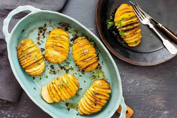 Křupavé brambory Hasselback 8