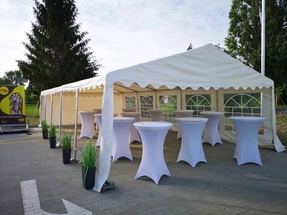 Pronájem party stanů a vybavení Jičín, Valdické Předměstí Pártystany Jičín • Firmy.cz