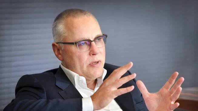 Akcionáři NWR schválili novou emisi. Firma vydá přes šest miliard nových akcií