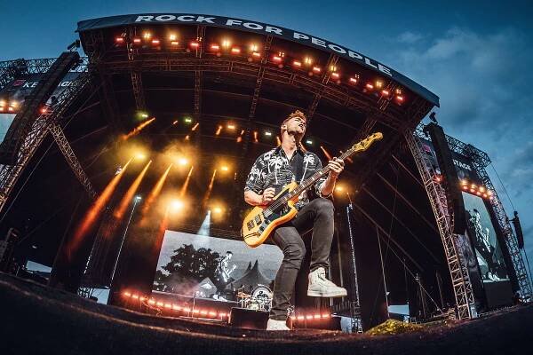 VIDEO: Začal „zelený“ Rock for People. S Green Day i ekologickými novinkami