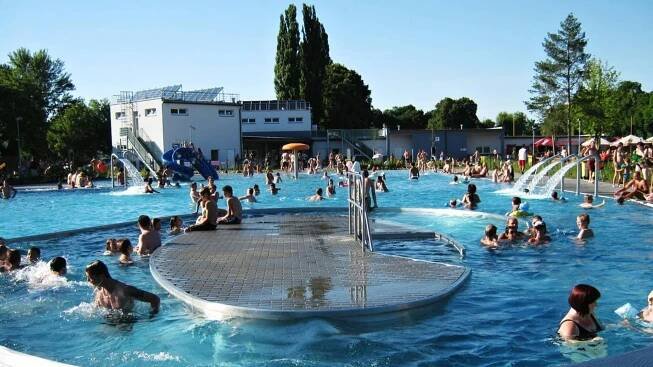 Koupaliště Hodonín a krytý plavecký bazén – Osobní průvodce s tipy