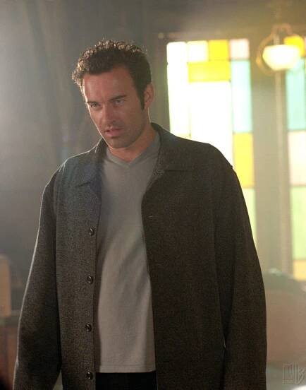 Julian McMahon v seriálu Čarodějky  - Julian McMahon (2/7)