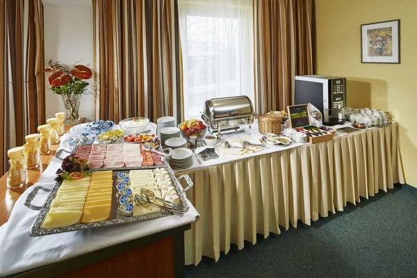 SPA HOTEL DĚVÍN, Mariánské Lázně 