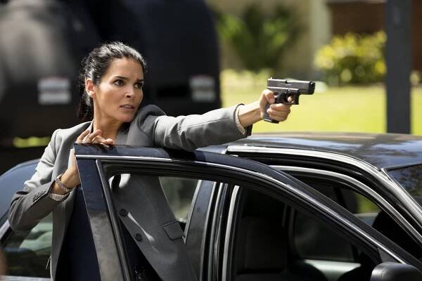 Rizzoli & Isles: Vraždy na pitevně - Na místě činu (S05E16) (2015)