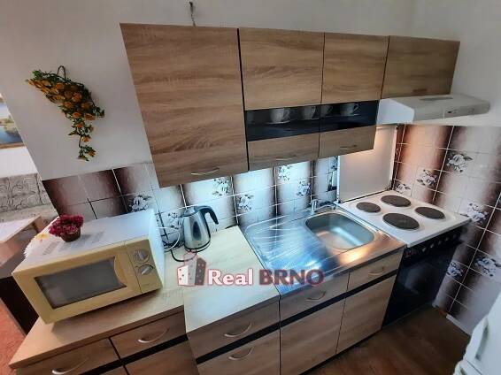 2 ložnice byt o velikosti 42.0 m² - Světlý interiér