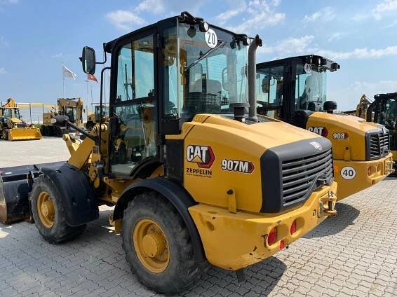 Čelný lopatový nakladač Cat 907M - použitý stroj K5700335