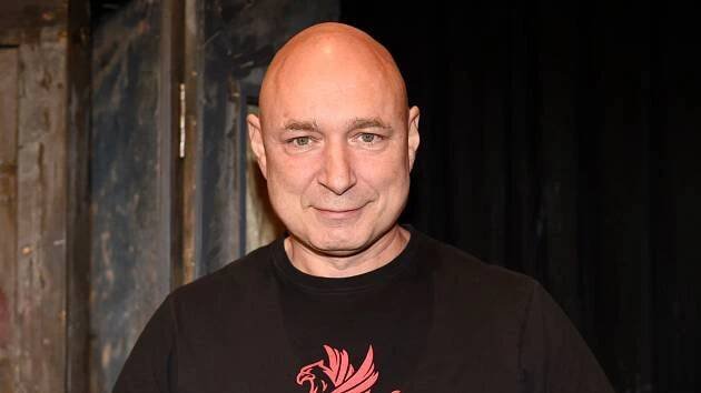 Daniel Landa se vrací na hudební scénu. Zklidnil se a auta vyměnil za letadlo