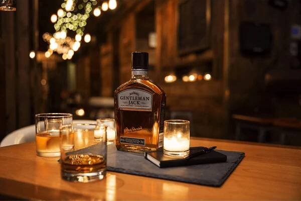 Jack Daniel's Gentleman Jack - Tennessee Whiskey | Svět nápojů