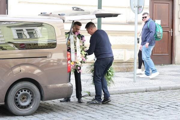 Pohřeb Aničky Slováčkové (†29): Tajemství písní, které si vybrala! U rakve jí zahraje i její láska Matěj