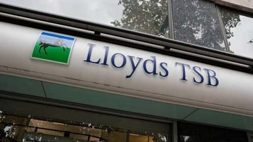 Britské banky Lloyds a Santander pomáhaly Íránu obcházet sankce