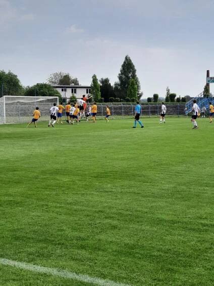 Devatenáctka přes dobrý výkon z Benešova bez bodu - FK Orlicko