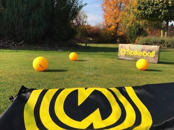 Spikeball - hra na pláž nebo na zahradu | ZahradníZábava.cz