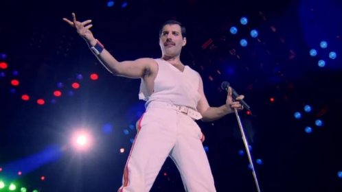 Když si chtěl Freddie Mercury koupit maďarský parlament: 10 věcí, které jste nevěděli o slavném koncertu kapely Queen v Budapešti