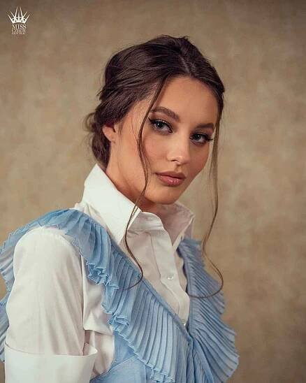 Michaela Macháčková ze Rtyně v Podkrkonoší je mezi deseti finalistkami soutěže MISS Czech Republic.