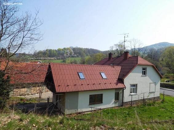 Prodej  vícegeneračního domu 450 m², pozemek 4 009 m², Životice u Nového Jičína, okres Nový Jičín