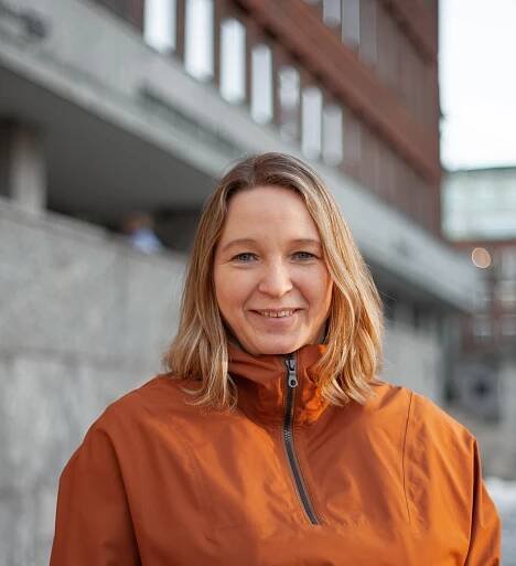 Yngvill Ofstad